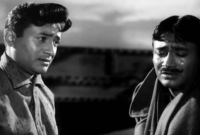 Dev Anand in Hum Dono 