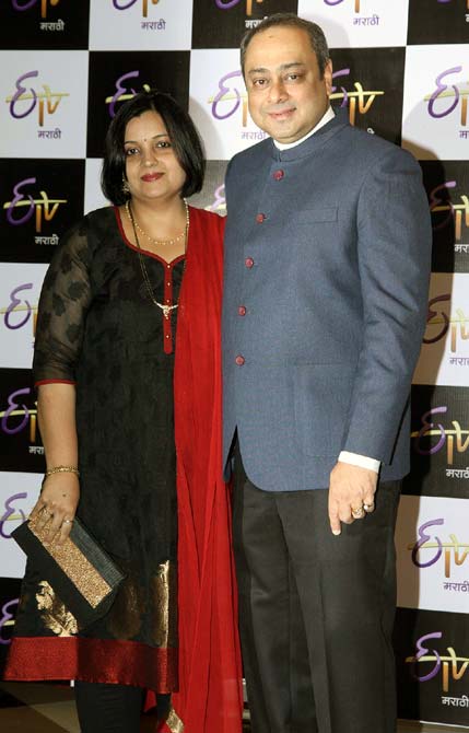 Sachin Khedekar with his wife