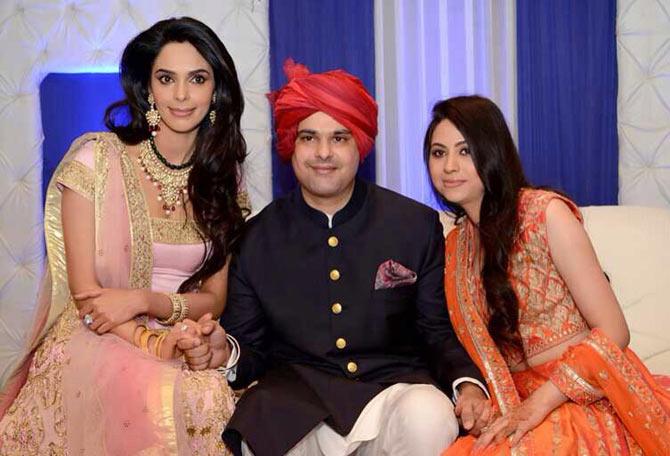 Mallika Sherawat with her brother Vikram Lamba and finacee