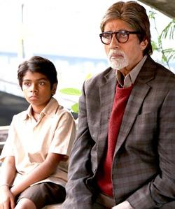 Parth Bhalerao and Amitabh Bachchan in Bhoothnath Returns