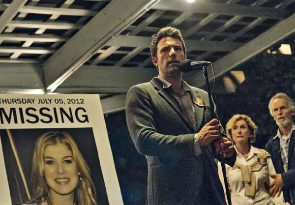 Rosamund Pike and Ben Affleck in Gone Girl