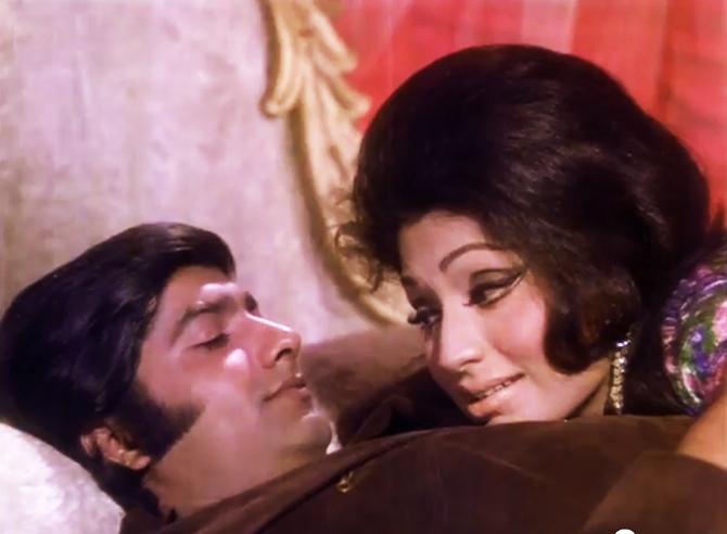 Anil Dhawan and Bindu in Hawas