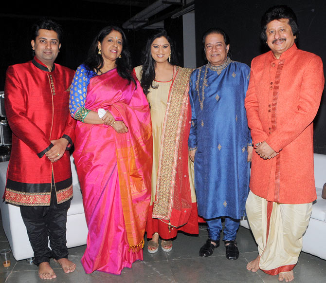 Sumeet Tapoo, Kavita Krishnamurthi, Richa Sharma, Anup Jalota and Pankaj Udhas