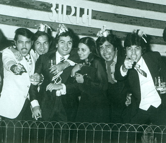 Rakesh Roshan, Prem Chopra, Rishi Kapoor, Neetu Singh, Sujit Kumar and Jeetendra on New Year's Eve.