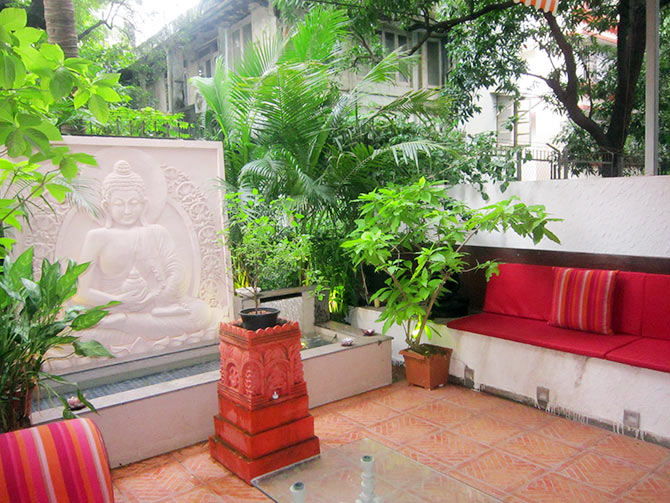 Anuradha Paudwal's home