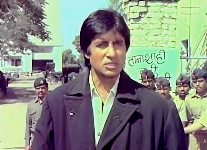 Amitabh Bachchan in Main Azad Hoon