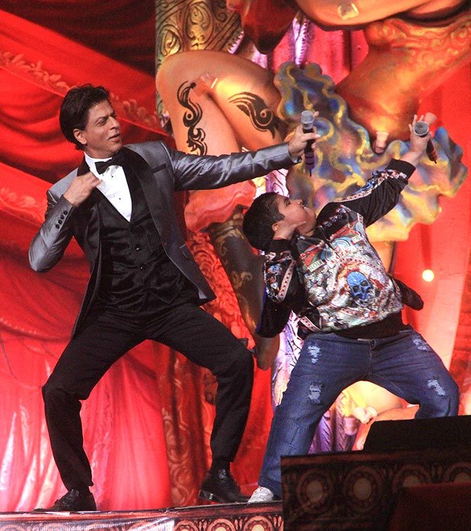 Shah Rukh Khan performs at the Got Talent concert