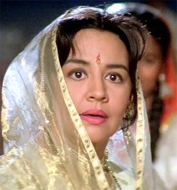 Farida Jalal in Dilwale Dulhaniya Le Jayenge