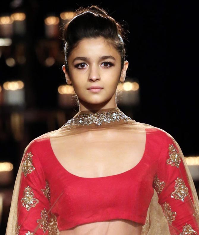 Alia Bhatt Sex Xnxx - PIX: Red, pink and nude: Different shades of Bollywood's lipstick ladies -  Rediff.com