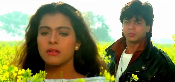 Kajol and Shah Rukh Khan in Tujhe Dekha Toh Yeh Jana Sanam