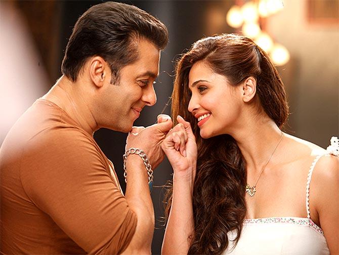 Salman Khan and Daisy Shah in Jai Ho