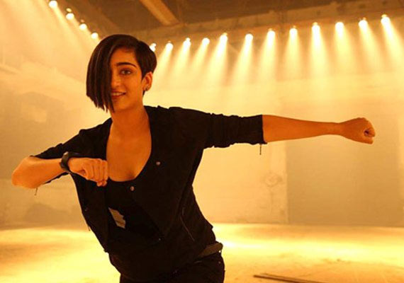 Akshara Haasan in Shamitabh