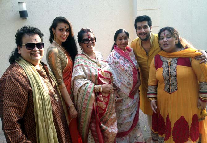 Asha Bhosle with the Lahiris