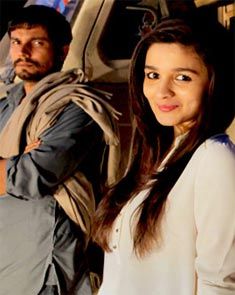 Randeep Hooda and Alia Bhatt in Highway