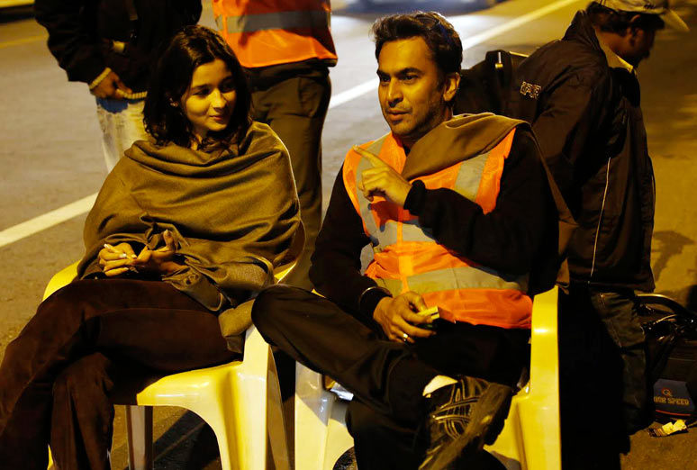 Alia Bhatt and designer Aki Narula on the sets of Highway.