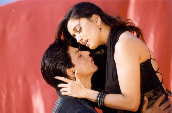 Shah Rukh Khan and Madhuri Dixit in Hum Tumhare Hai Sanam