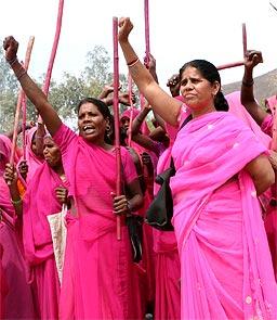 Sampat Pal Devi (right) in Gulabi Gang