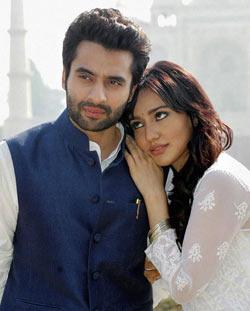 Jackky Bhagnani and Neha Sharma in Youngistaan