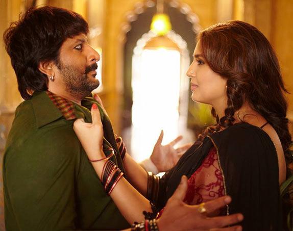 Arshad Warsi and Huma Qureshi in Dedh Ishqiya