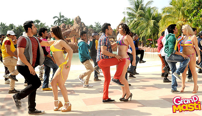 A scene from Grand Masti