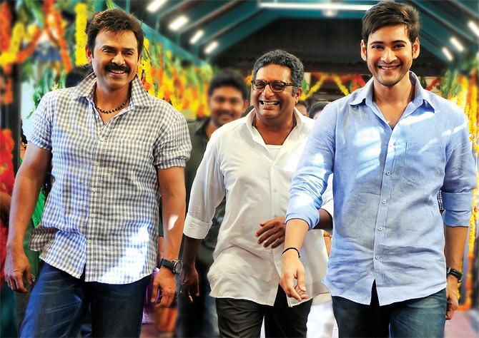 Venkatesh, Prakash Raj and  Mahesh Babu in Seethamma Vakitlo Sirimalle Chettu