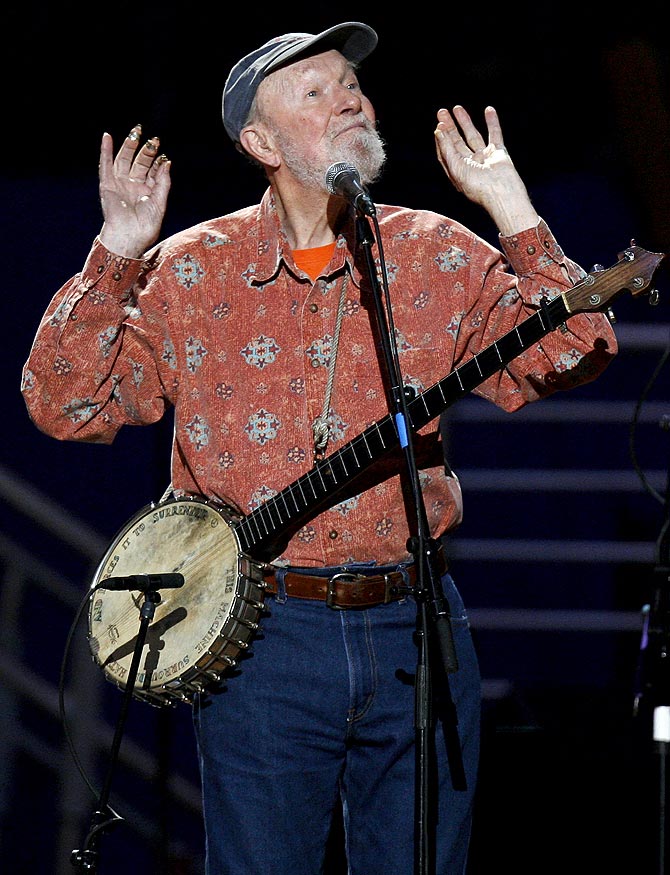 Musician Pete Seeger sings Amazing Grace during a concert celebrating his 90th birthday in New York May 3, 2009