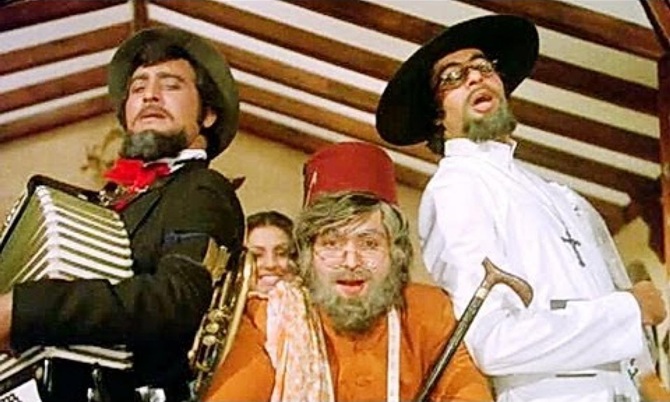 Vinod Khanna, Rishi Kapoor and Amitabh Bachchan