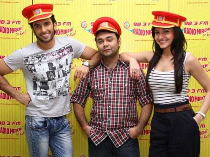 Maneesh Sharma with the cast of Band Bajaa Baaraat Ranveer Singh and Anushka Sharma