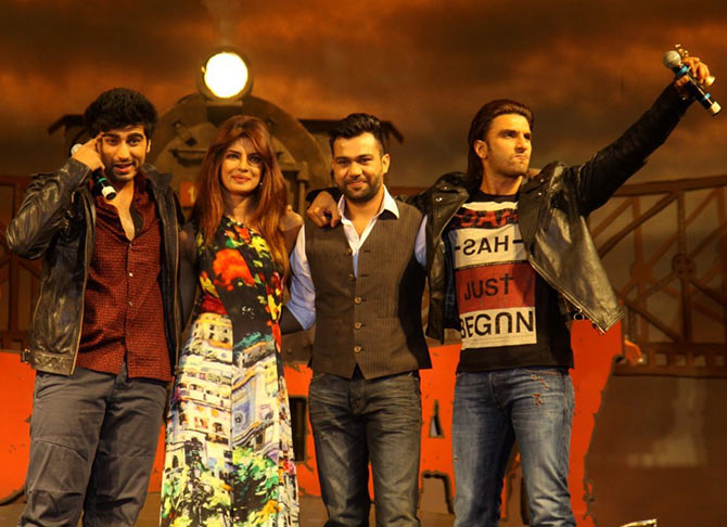 Ali Abbas Zafar with the cast of Gunday Arjun Kapoor, Priyanka Chopra, Ranveer Singh