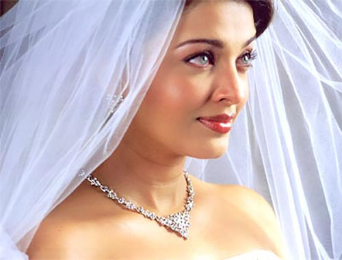 Aishwarya Rai Bachchan in Bride and Prejudice