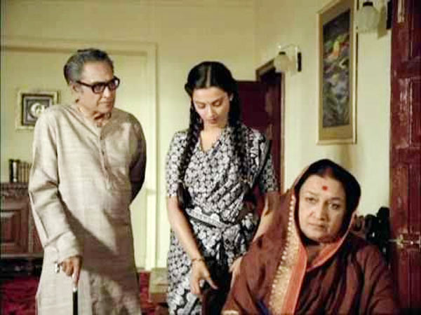 Ashok Kumar, Rekha, Dina Pathak in Khubsoorat