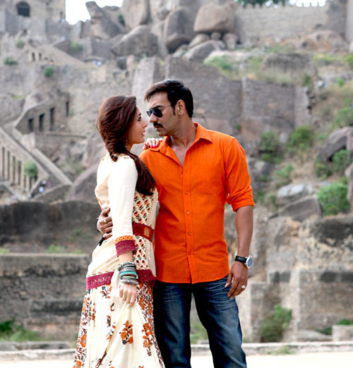 Ajay Devgn, Kareena Kapoor in Singham Returns