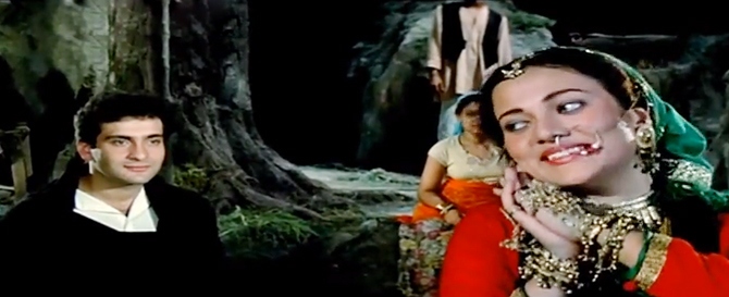 Mandakini with Rajiv Kapoor in Ram Teri Ganga Maili
