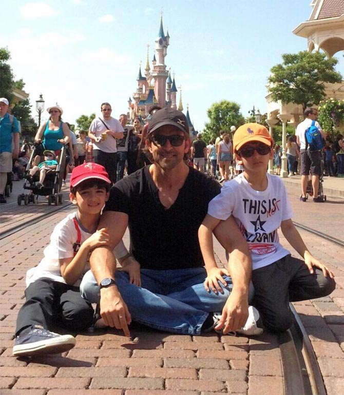 Hrithik Roshan with sons Hridhaan and Hrehaan