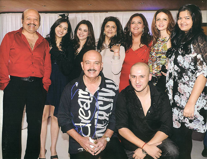 Left to right: Rajesh Roshan with his daughter Pashmina and wife Kanchan. Rakesh Roshan's wife Pinke, daughter Suniana, former daughter-in-law Sussanne, granddaughter Suranika, nephew Eshaan and himself