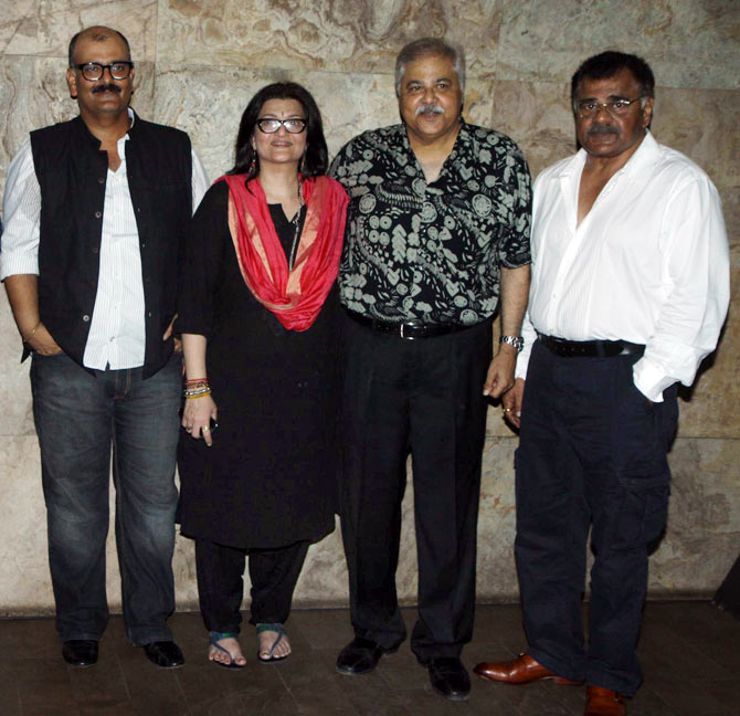 Director Sanjay Tripathy, Sarika, Satish Shah and Sharat Saxena 
