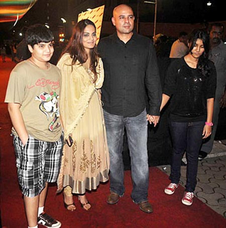 Atul Agnihotri with wife Alvira and kids