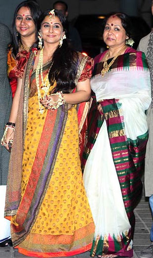 Vidya Balan with her mother Saraswathy Balan