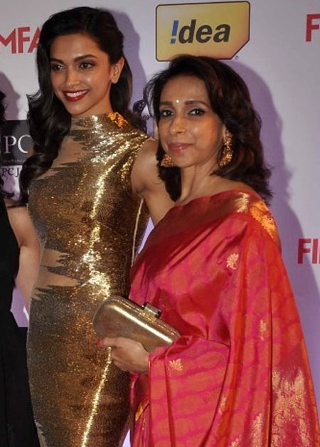 Deepika Padukone with her mother Ujjala