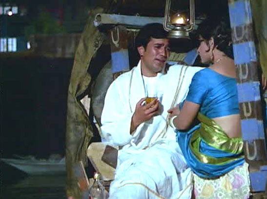 Bobby and Sharmila Tagore in Amar Prem