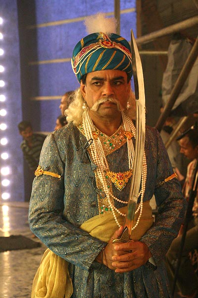 Paresh Rawal in Maan Gaye Mughal-E-Azam