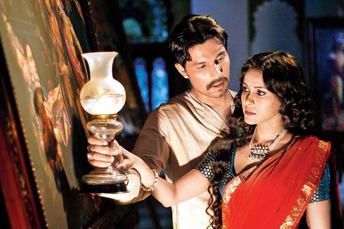 Randeep Hooda and Nandana Sen in Rang Rasiya