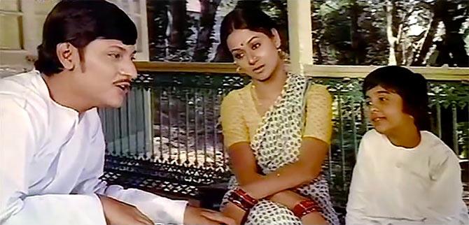 Amol Palekar, Zarina Wahab, Master Raju in Chitchor