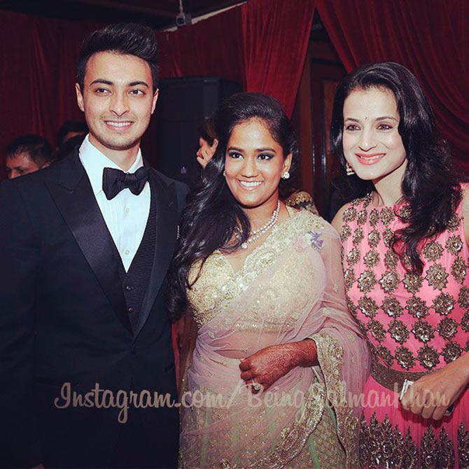 Ayush Sharma, Arpita Khan and Ameesha Patel