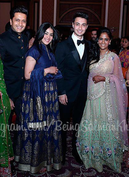 Riteish Deshmukh with wife Genelia D'souza