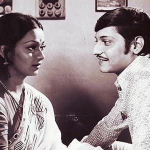 Zarina Wahab and Amol Palekar in Chitchor