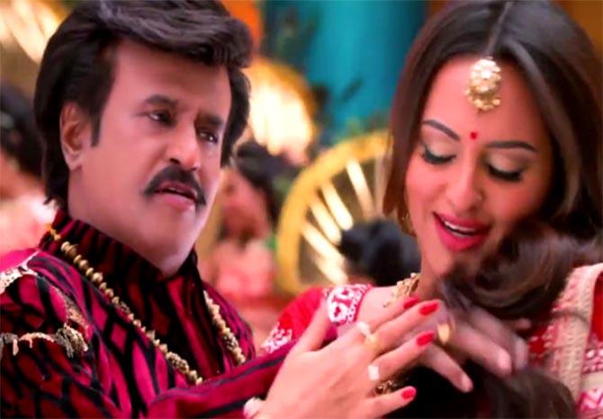 Rajinikanth and Sonakshi Sinha in Lingaa