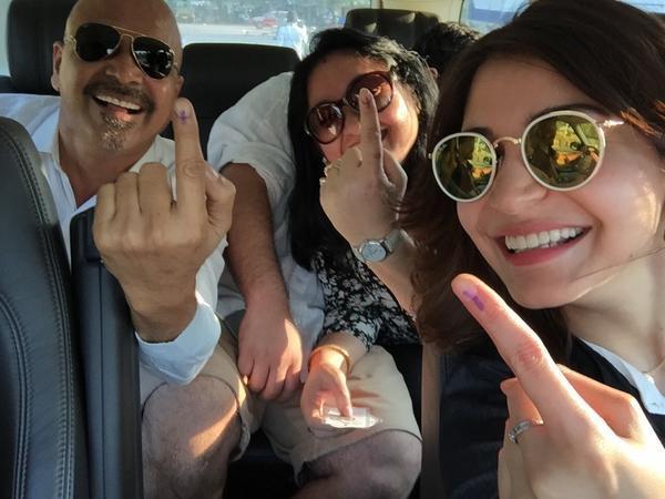 Anushka Sharma and her family