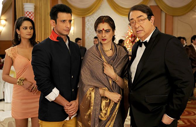 Shweta Kumar, Sharman Joshi, Rekha and Randhir Kapoor in Super Nani