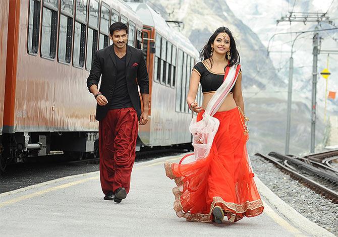 Gopichand and Rakul Preet Singh in Loukyam